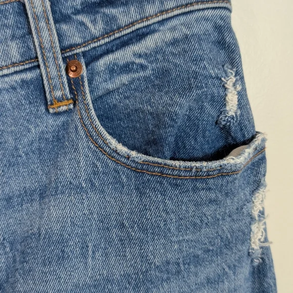 Abercrombie & Fitch Medium Wash The 90s Straight Ultra High Rise Denim Jeans - Picture 5 of 11